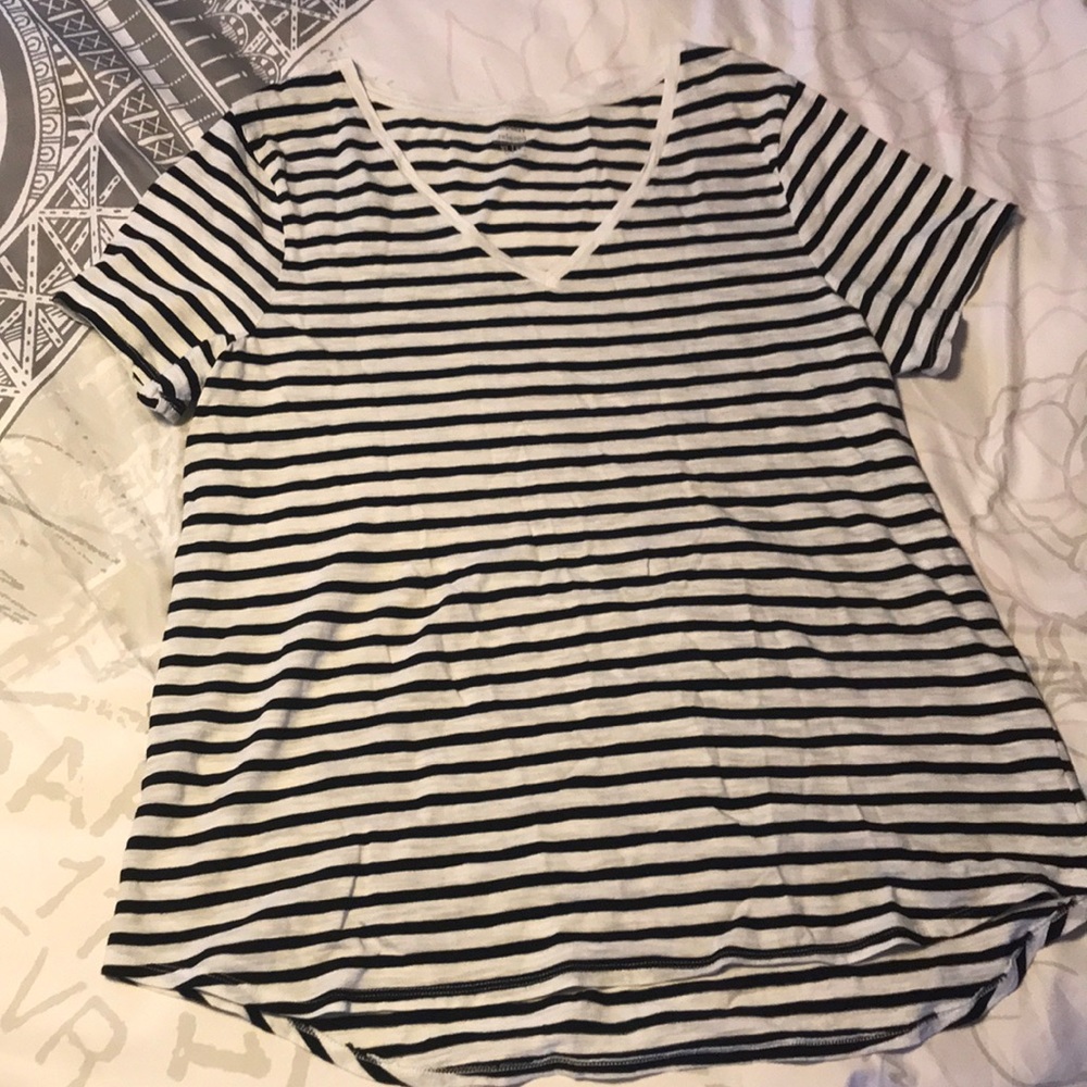 Old Navy striped V-neck